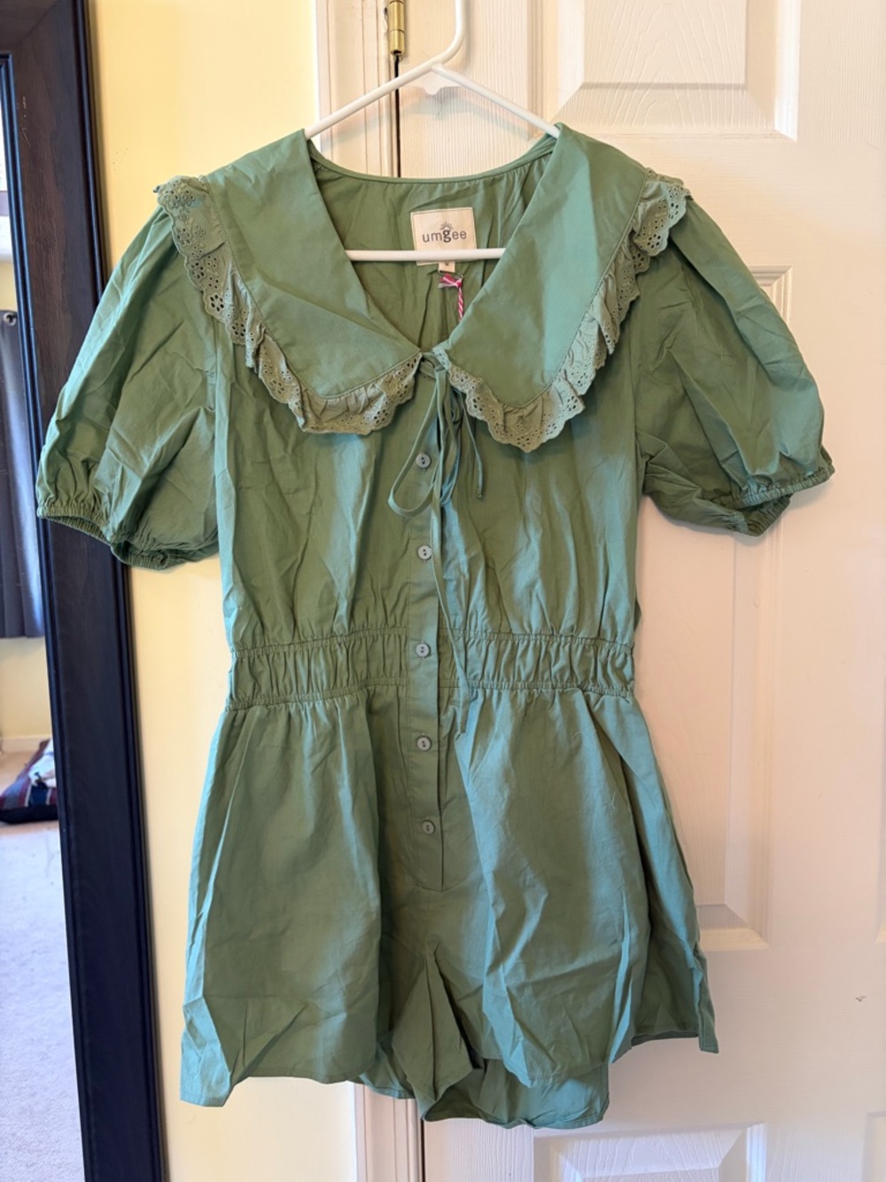 Umgee Green Lace-Collar Puff Sleeve Romper